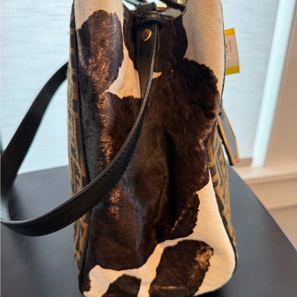 Fendi 2 Jours Tote Bag - Picture 5 of 15